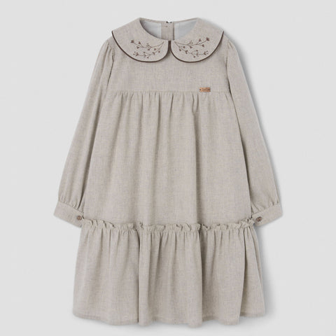 Popelin dress sand with embroidered baby collar || 48.1